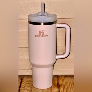 Stanley: THE QUENCHER H2.0 FLOWSTATE TUMBLER 40 OZ -Rose Quartz PINK